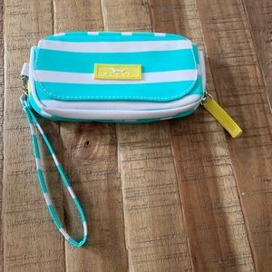 Scout wristlet wallet